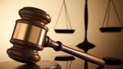 اليوم استكمال محاكمة طبيب و3 أخرين لاتهامهم ببتر ذراع طفل والتزوير