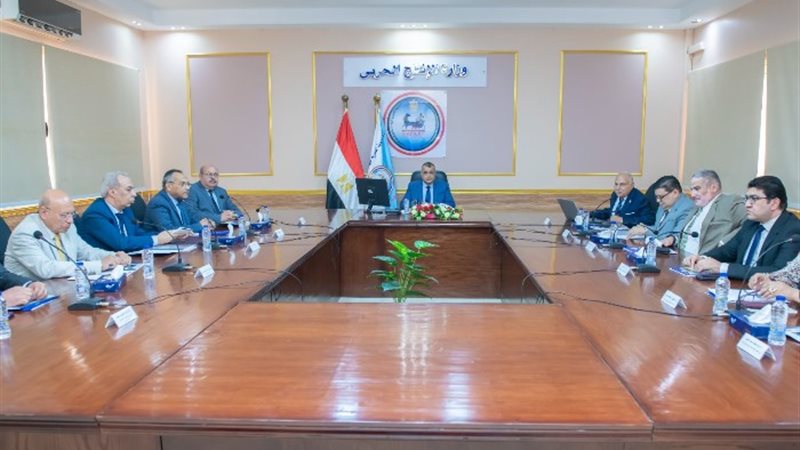 خلال إجتماع مجلس إدارة الأكاديمية المصرية للهندسة والتكنولو
