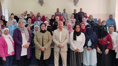 وكيل «تعليم دمياط» يشهد ختام البرنامج التدريبي للتنمية المهنية للأخصائيين النفسيين