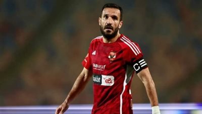 «شوبير» يؤكد اقتراب الأهلي من التعاقد مع بديل معلول