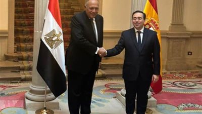 وزير الخارجية يجري مشاورات موسعة مع نظيره الإسباني، ويلتقي برئيس حكومة المملكة