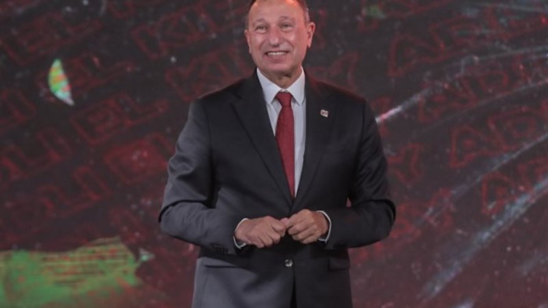 محمود الخطيب رئيس الأهلي
