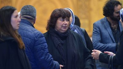 وفاة شقيق الفنانة إيناس عبد الدايم