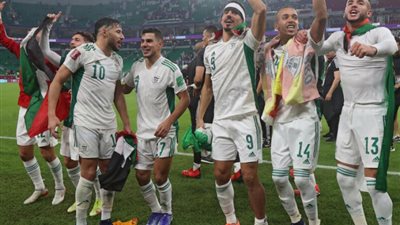 الجزائر تسعى لاستعادة البريق بكأس العالم لكسر اللعنة الإفريقية