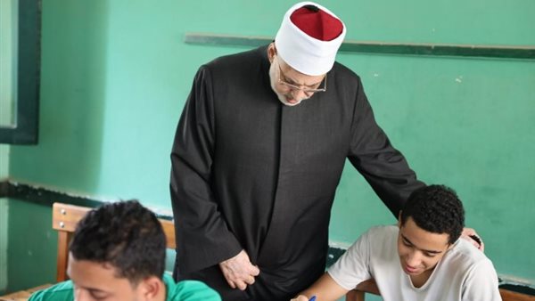 الدكتور محمد الضويني،