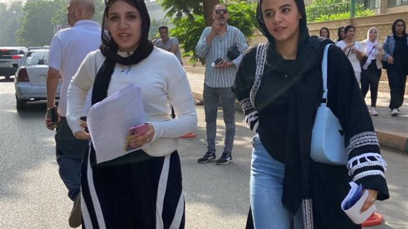 طلاب الصف الثالث الثانوي