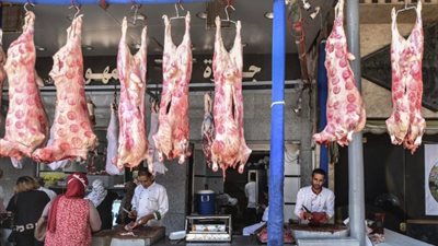 الحبس والغرامة في انتظار المخالفين ومحتكري السلع الغذائية بالأسواق