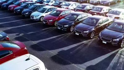 رابطة المصنعين: ضريبة «الأوفر برايس» على أسعار السيارات غير عملية وصعبة التطبيق