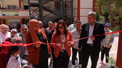 محافظ دمياط تفتتح 5 مدارس احتفالاً بالعيد القومي للمحافظة (صور)
