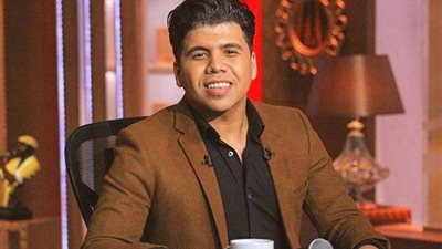 «ولاد موت»، عمر كمال يروج لأحدث أغانيه