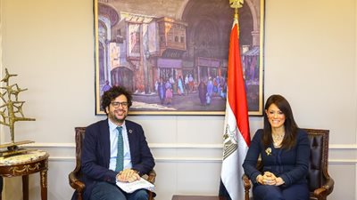 «المشاط» تبحث سبل التعاون المشترك مع رئيس الوكالة الإسبانية للتعاون الدولي