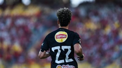 بثنائية إمام عاشور، الأهلي ينهي الشوط الأول متفوقا على فاركو (فيديو)