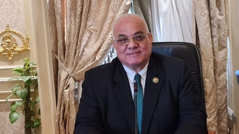 النائب عزيز سابق