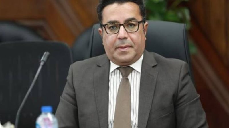 الدكتور باسل عادل