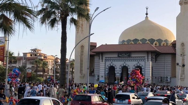 صلاة العيد بمسجد الرحمة بمدينة رأس البر