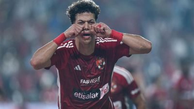 إمام عاشور، يتشاجر بالأيدي مع أفراد أمن مول شهير بالشيخ زايد (انفراد بالفيديو)