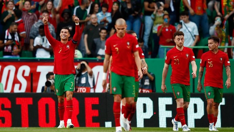 البرتغال
