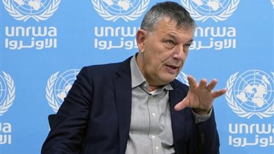 مفوض الأونروا يدعو إلى تسهيل عمل الموظفين وتأمين القوافل الإنسانية بغزة