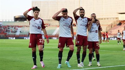 قمة الدوري الحائرة، الأهلي يفقد 3 لاعبين أمام الزمالك