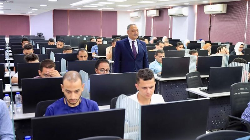 جانب من الامتحان