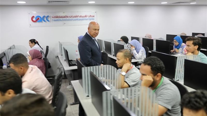 جانب من جولة «الوزير»