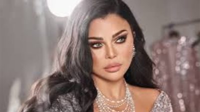 هيفاء وهبي تبكي على مسرح مهرجان موازين، اعرف السبب