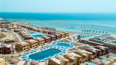 مطار مرسى علم يستقبل 144 رحلة دولية على متنها 11 ألف سائح