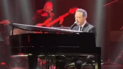 مروان خوري يتألق بالعزف على البيانو بمهرجان موازين