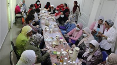 «هي» تنظم ورشة عن أساسيات فن «الريزن» للنساء ضمن مبادرة «الست مستورة»