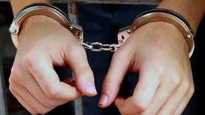 ضبط عاطل بحوزته 10 كيلو حشيش وسلاح أبيض ببولاق الدكرور