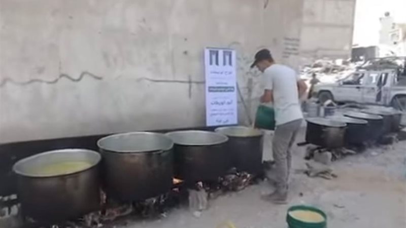 وليمة غداء مع أهالي قطاع غزة