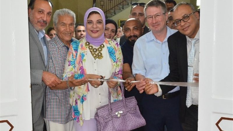 افتتاح معرض ألوان مصرية روسية