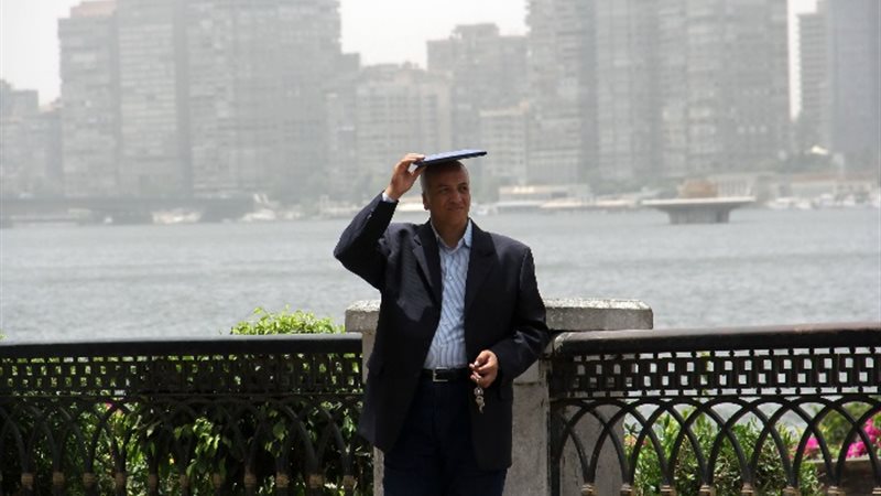 أجواء حارة مشمسة