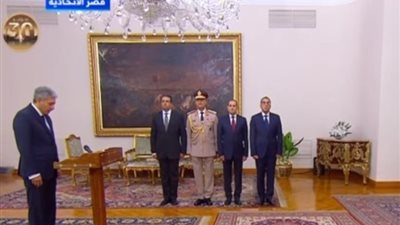 شريف فتحي يؤدي اليمين الدستورية وزيراً للسياحة والآثار
