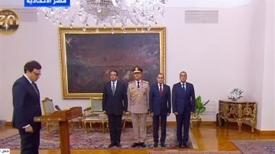 أحمد هنو يؤدي اليمين الدستورية وزيراً للثقافة