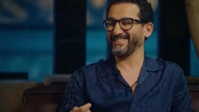 أحمد حلمي لعمرو وأحمد سعد: « الجنة من غير ناس ما تنداس»