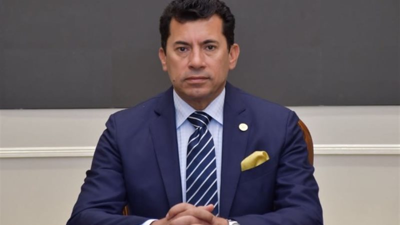 وزير الشباب والرياضة