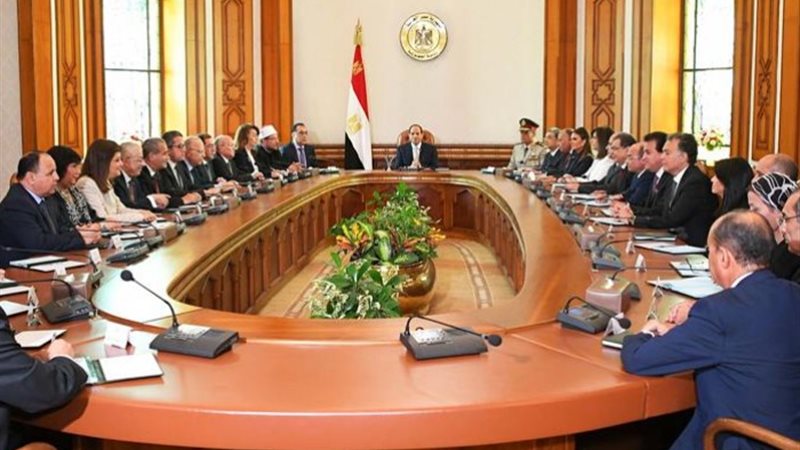 الرئيس عبد الفتاح السيسي مع الدكتور مصطفى مدبولي رئيس مجلس 