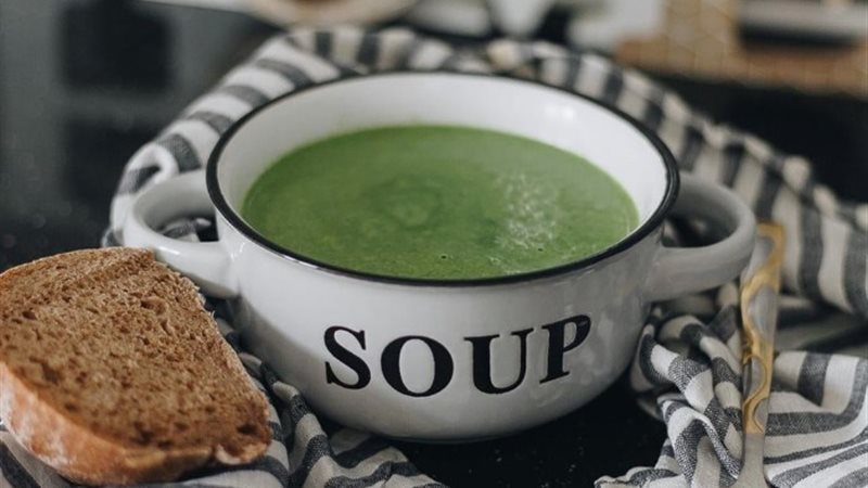طريقة عمل شوربة الخيار