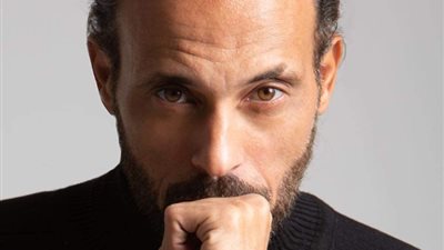 يوسف الشريف يشارك في لجنة تحكيم مهرجان «Emmy»
