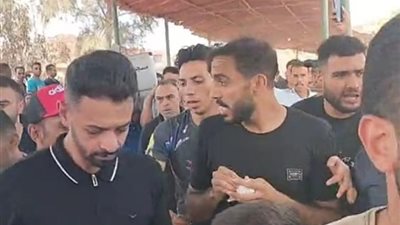 كهربا وجنش أبرز الحضور في تشييع جثمان أحمد رفعت إلى مثواه الأخير