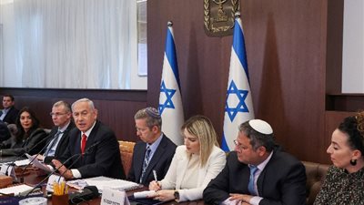 حكومة الاحتلال تبحث تمديد الخدمة الإلزامية في الجيش