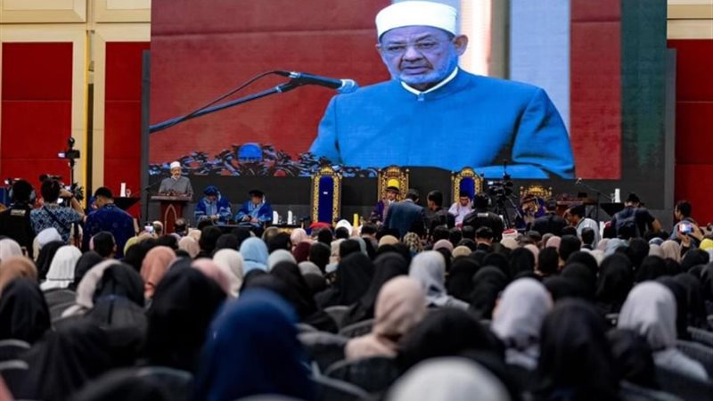 فضيلة الإمام الأكبر الدكتور أحمد الطيب شيخ الازهر ورئيس مجل