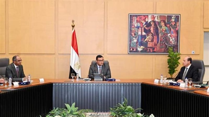 جانب من اجتماع وزارة الإسكان