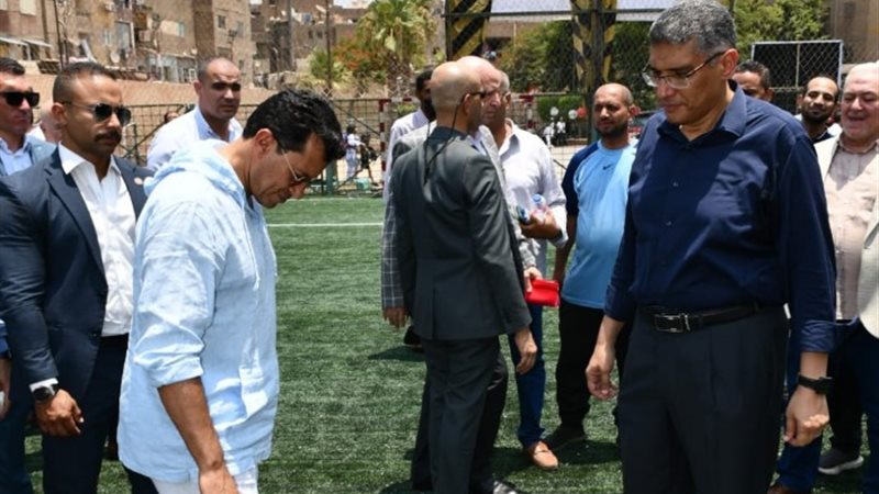 وزير الشباب والرياضة