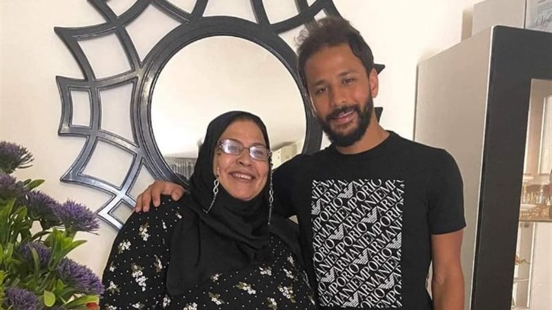أحمد رفعت ووالدته