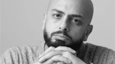 أحمد مراد: خدع سينمائية لتجهيز منى زكي لتناسب جسم «أم كلثوم» (خاص)
