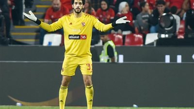مصطفى شوبير على رأس تشكيل الأهلي أمام طلائع الجيش في الدوري