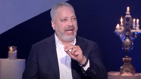 الإعلامي تامر أمين